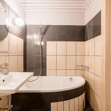 Apartman Wichrowe Wzgorze Charming By Bookinghost Poznań